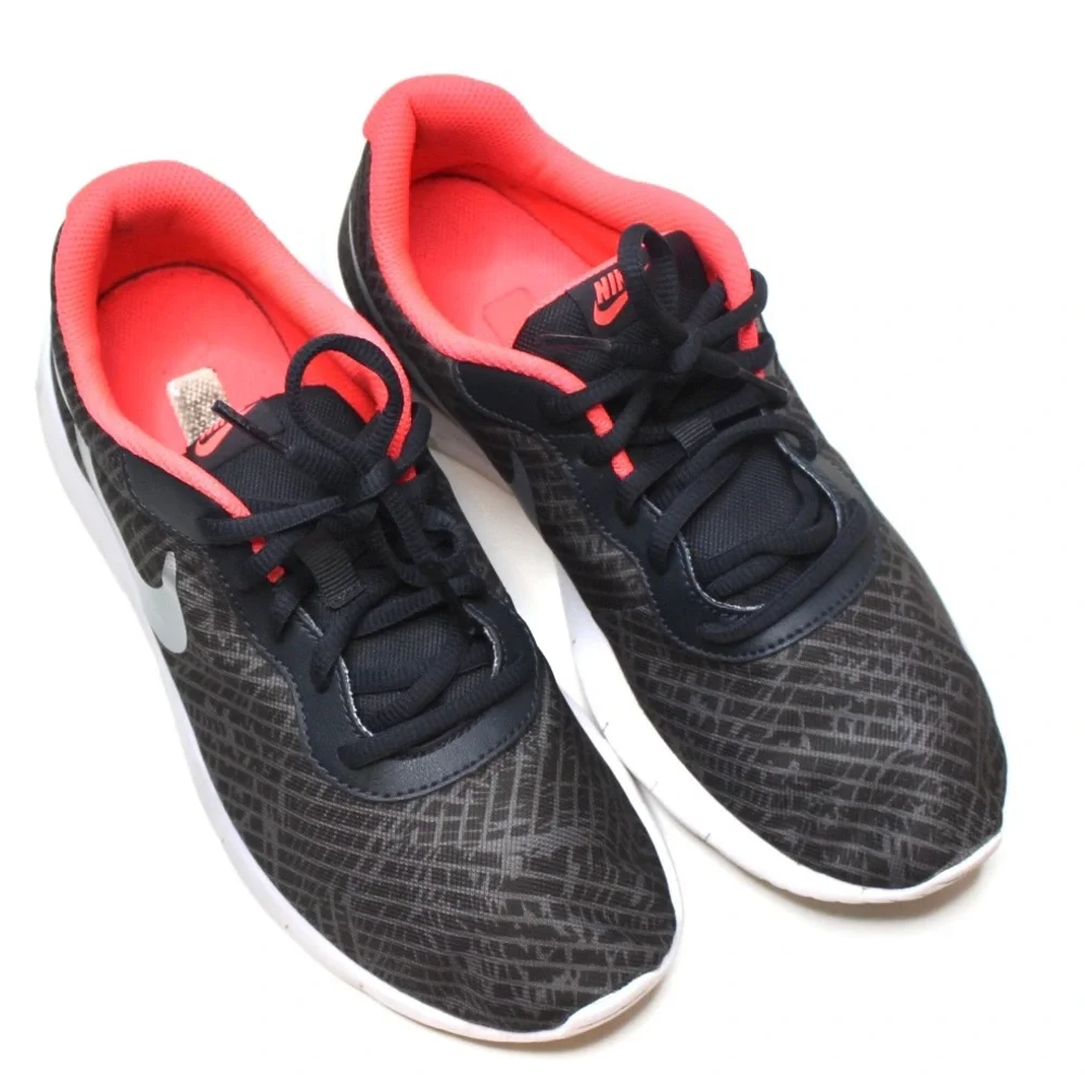 Nike | Pink/Grey Tanjun Print Athletic Running Sneakers